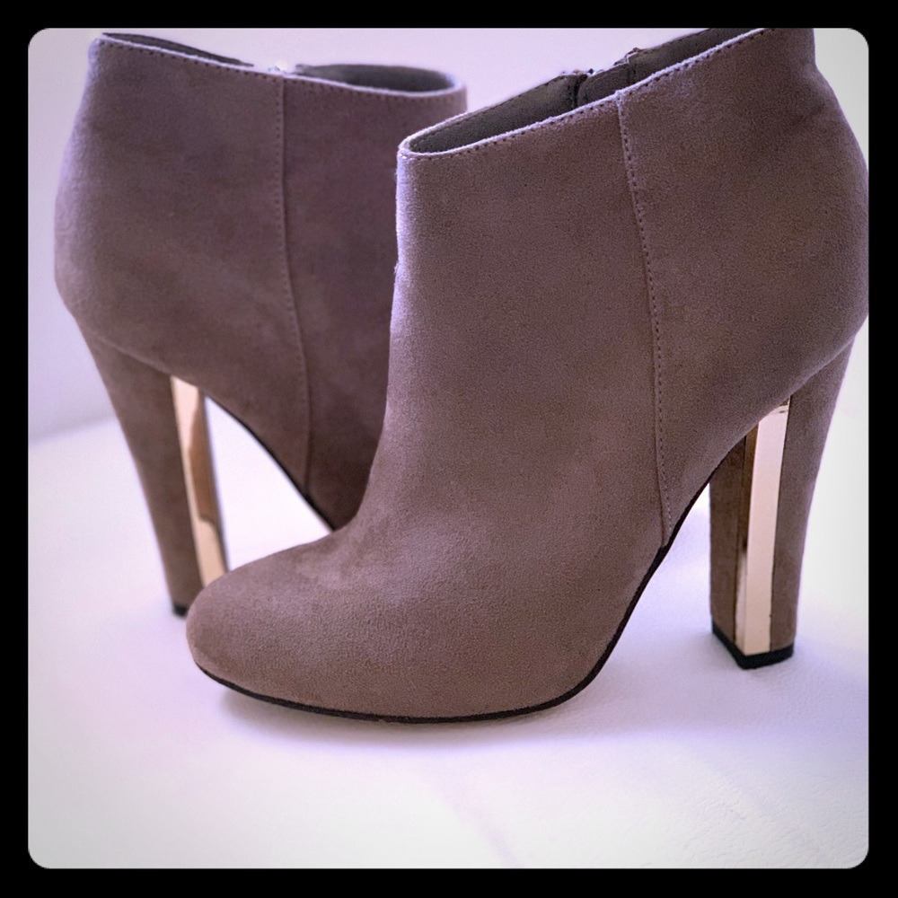 Call it Spring heel boots